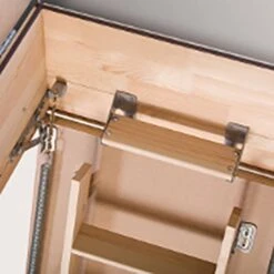 FAKRO LXT 280 Traptrede