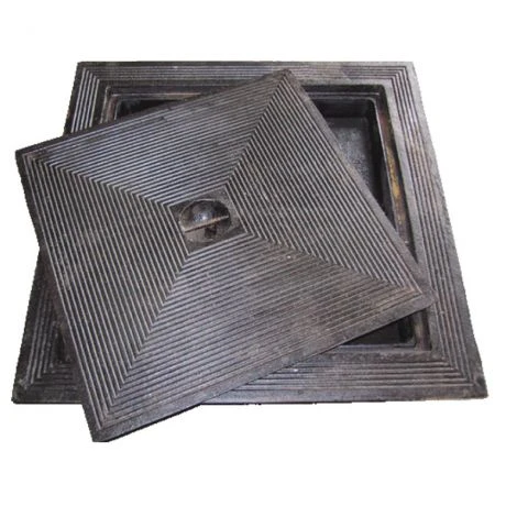 Putdeksel Gietijzer Dubbel 40x40 1 Putdeksel Gietijzer Dubbel 40x40