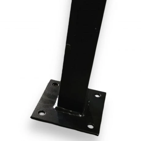 Vierkante Paal 60/60xmm200cm Met Voetplaat Zwart 1 Vierkante Paal 60/60xmm200cm Met Voetplaat Zwart